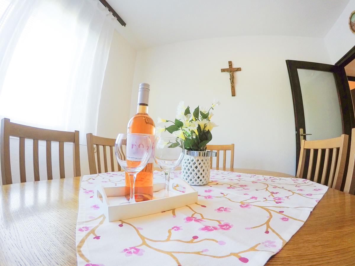 Apartment Ante Слуни Экстерьер фото