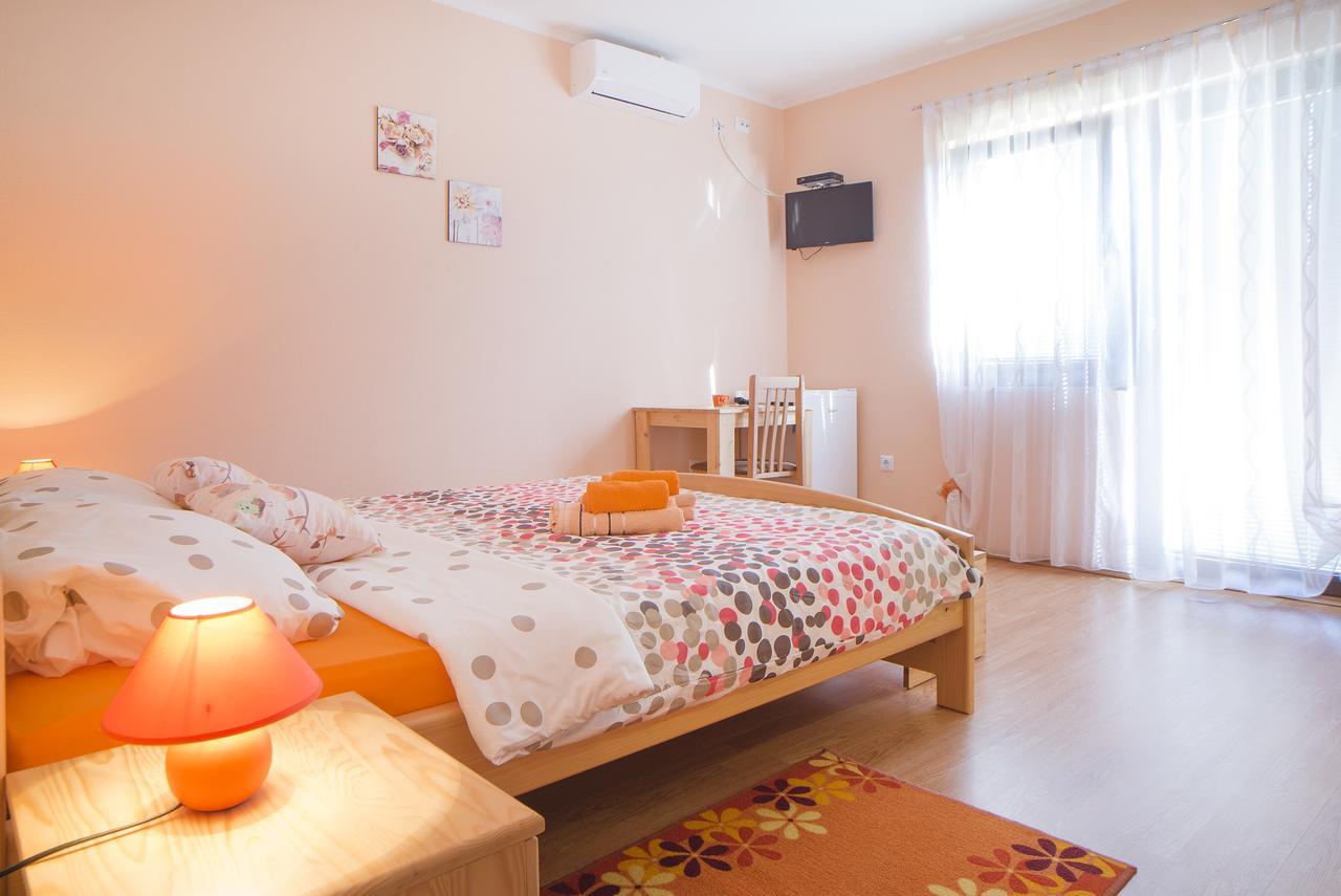 Apartment Ante Слуни Экстерьер фото