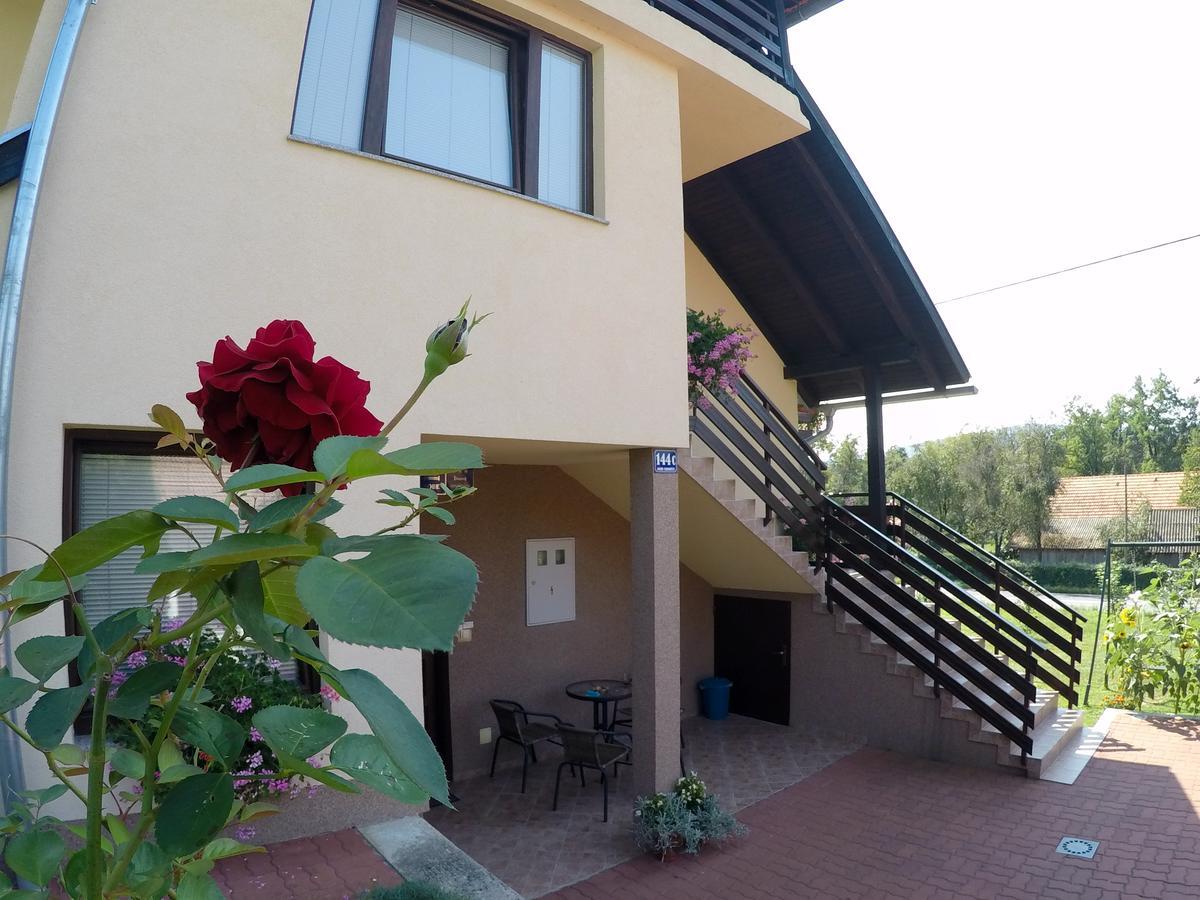 Apartment Ante Слуни Экстерьер фото